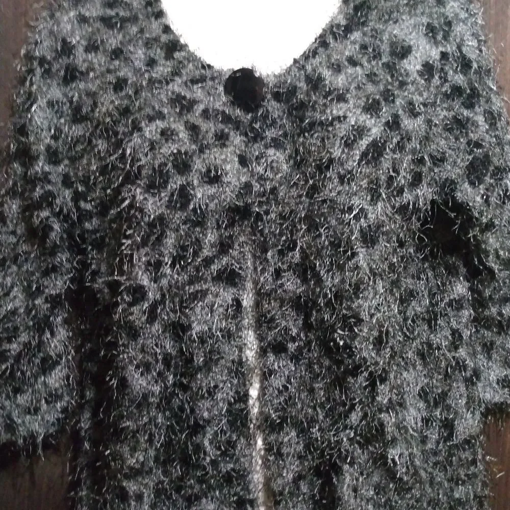 Vintage Isela Fuzzy Animal Print Cardigan Sweater In A Size Medium - Picture 7 of 15